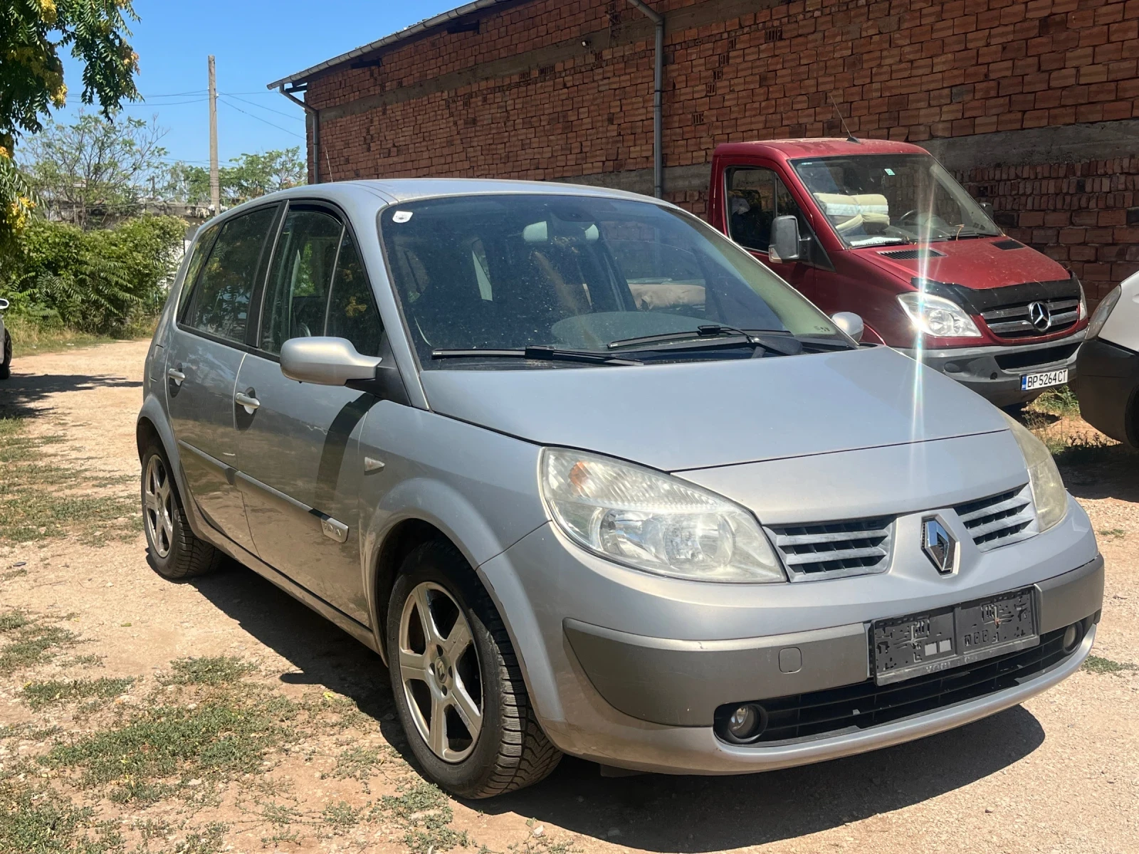 Renault Scenic 2.0i AVTOMAT KLIMATIK, снимка 3 - Автомобили и джипове - 55938135
