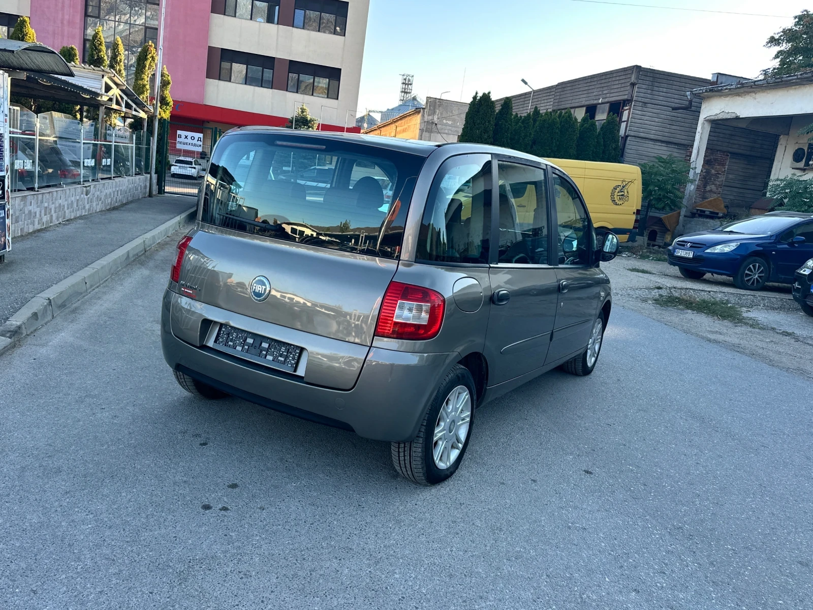 Fiat Multipla 1.9M-JET - КЛИМАТИК - 6 МЕСТА, снимка 5 - Автомобили и джипове - 56111312