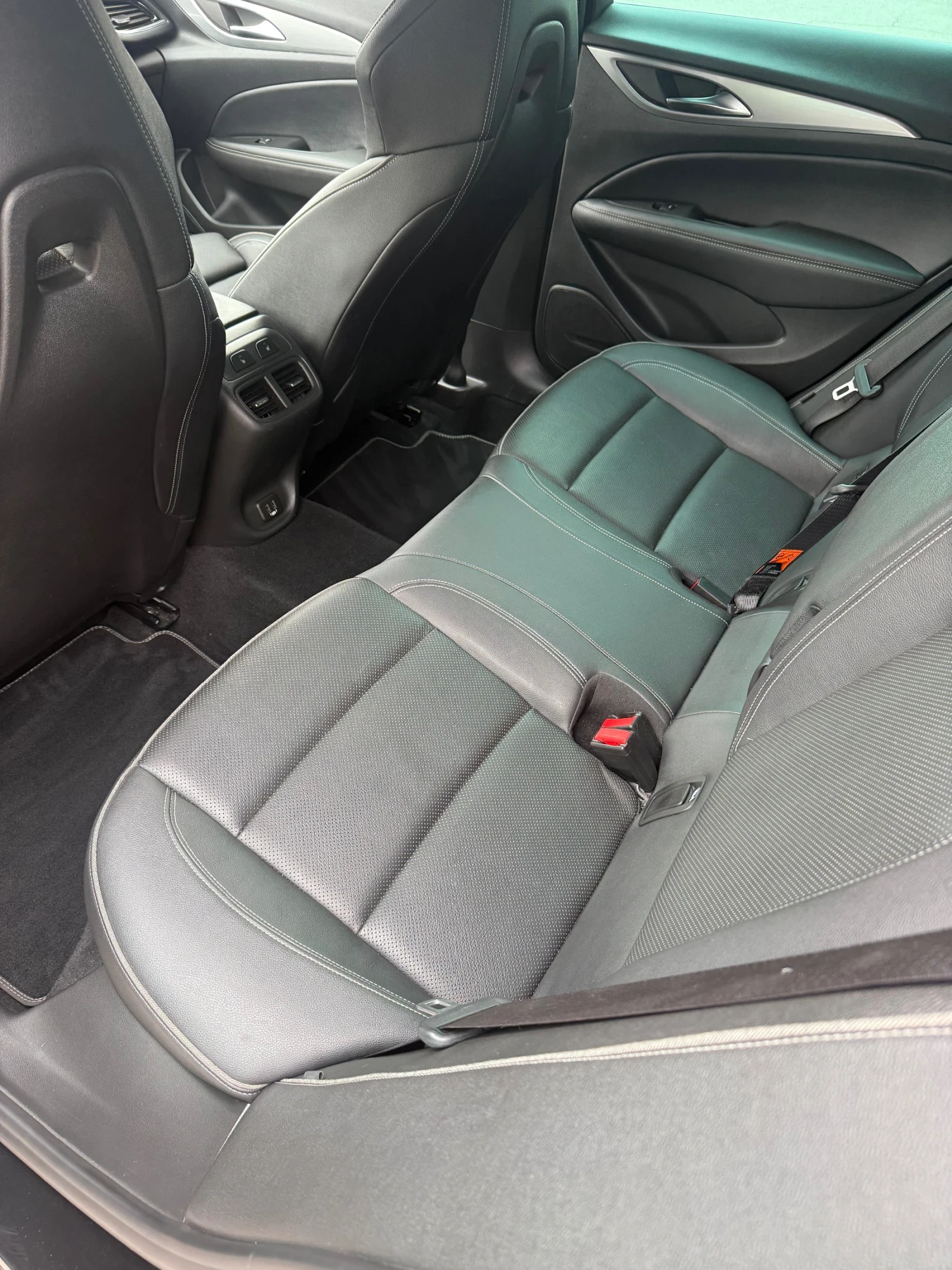 Opel Insignia GSI/4x4/FULL/CH, снимка 11 - Автомобили и джипове - 56215884