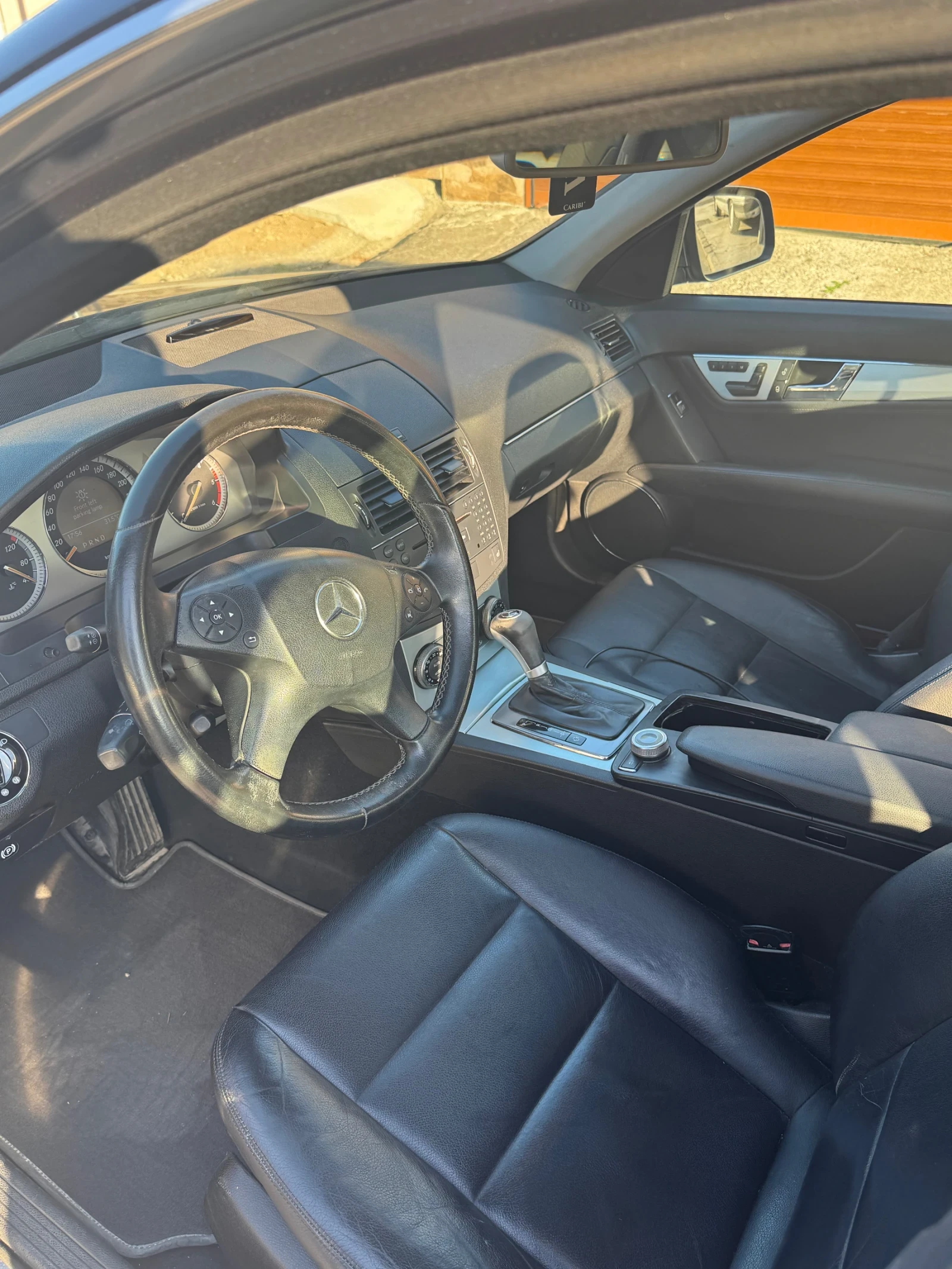 Mercedes-Benz C 320 Avangarde, снимка 7 - Автомобили и джипове - 56297291