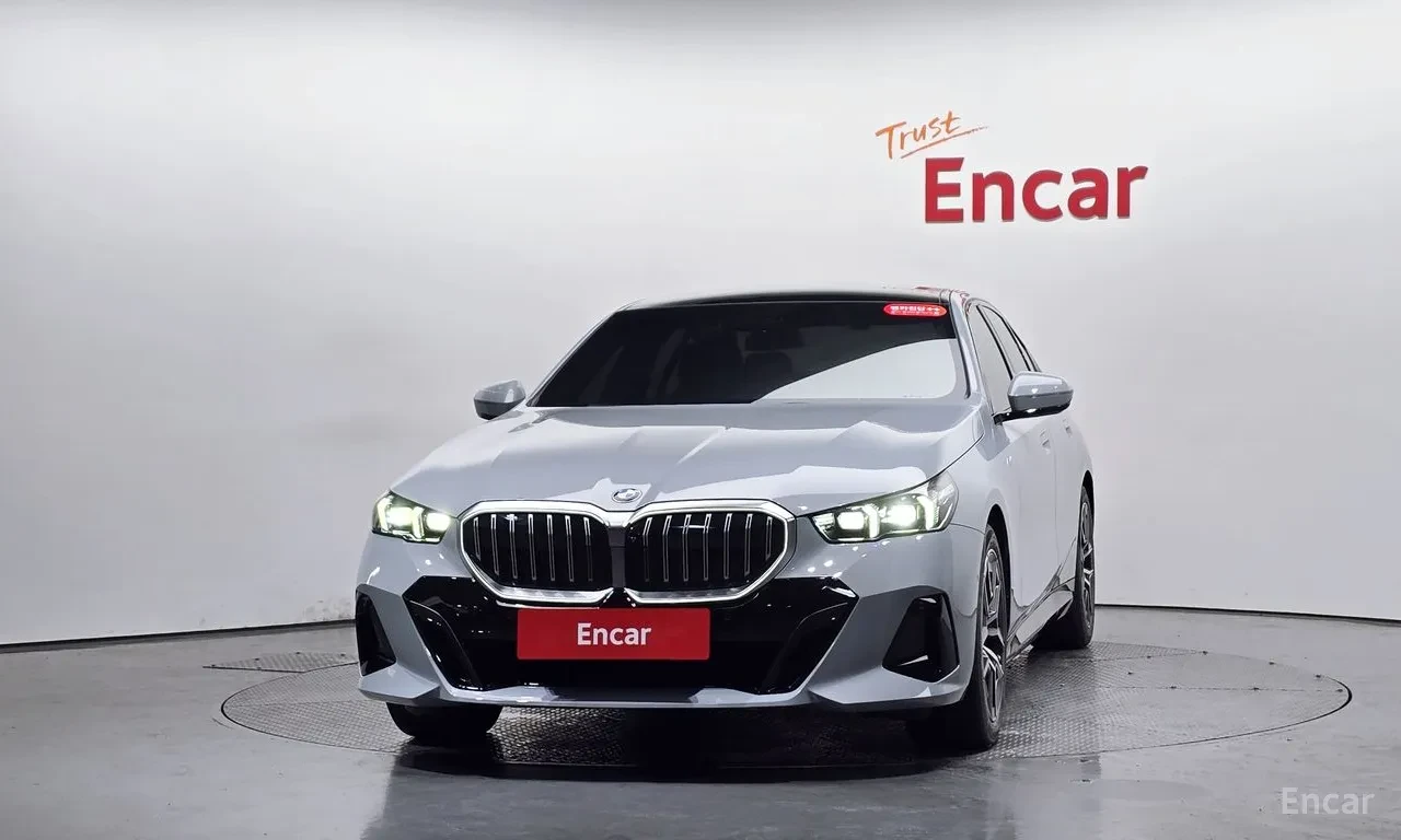 BMW 520 М Sport | ХИБРИД, снимка 3 - Автомобили и джипове - 56562939