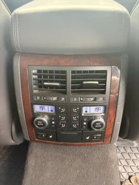 VW Touareg 4.2 FULL Панорама Подгрев, снимка 10