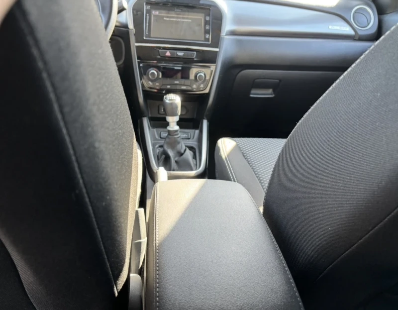 Suzuki Vitara, снимка 8 - Автомобили и джипове - 52674199