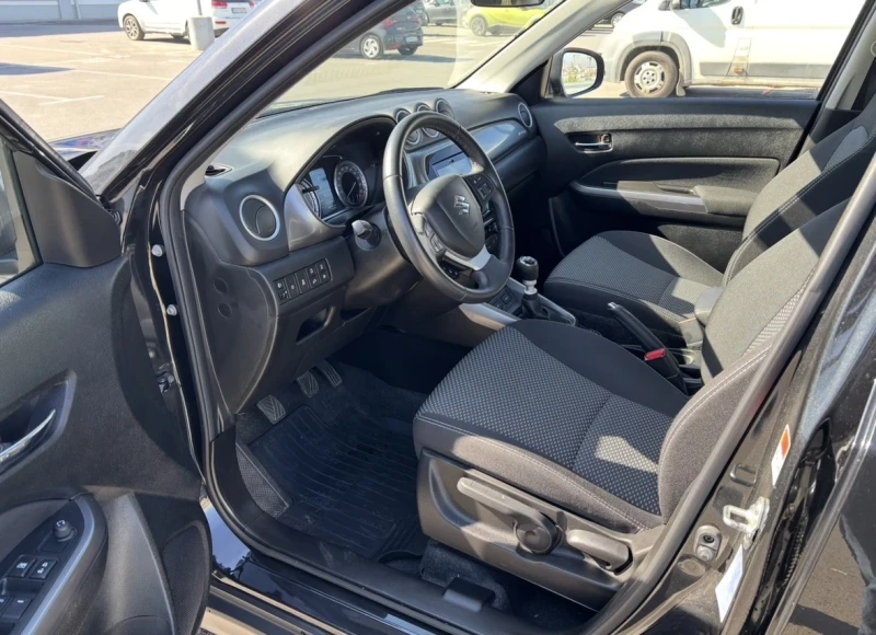 Suzuki Vitara, снимка 4 - Автомобили и джипове - 52674199