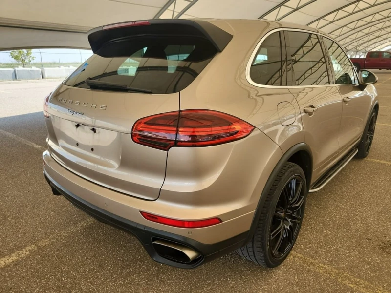 Porsche Cayenne * AWD 4DR * CARFAX * , снимка 3 - Автомобили и джипове - 52727054