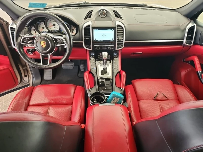 Porsche Cayenne * AWD 4DR * CARFAX * , снимка 8 - Автомобили и джипове - 52727054