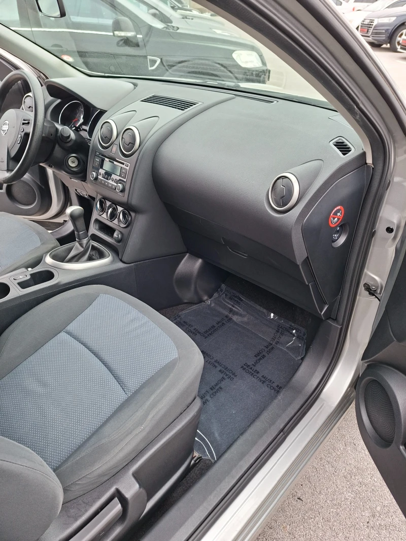 Nissan Qashqai 1.6 бензин-газ, снимка 13 - Автомобили и джипове - 53209727