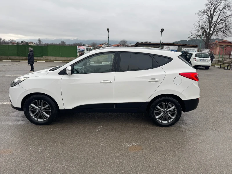 Hyundai IX35 1.7CRDi Facelift Кожа !РЕГИСТРИРАН!, снимка 8 - Автомобили и джипове - 53212299