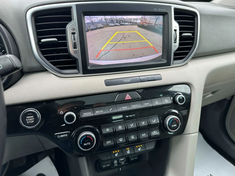Kia Sportage 1.7 CDRi Premium, снимка 12 - Автомобили и джипове - 53550848