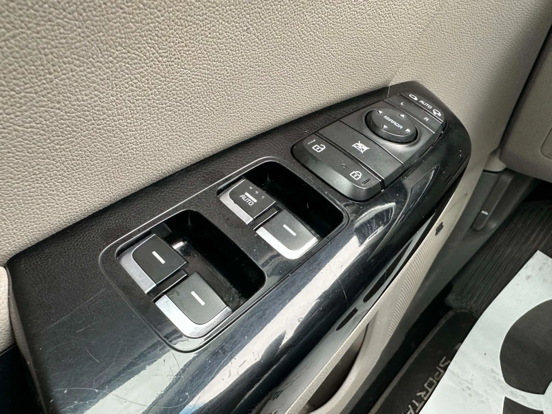 Kia Sportage 1.7 CDRi Premium, снимка 14 - Автомобили и джипове - 53550848