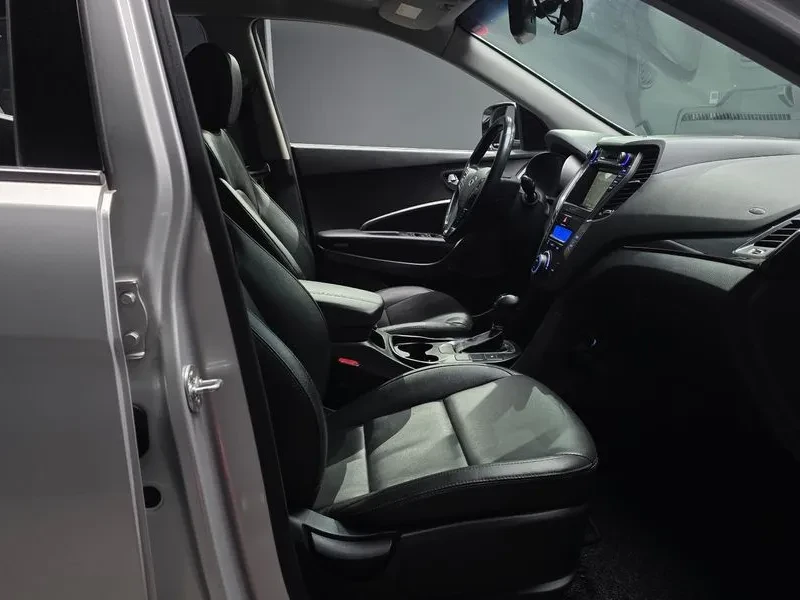 Hyundai Santa fe 2.0, снимка 12 - Автомобили и джипове - 54256837