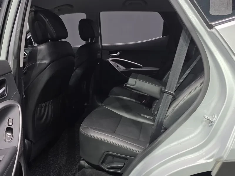 Hyundai Santa fe 2.0, снимка 11 - Автомобили и джипове - 54256837