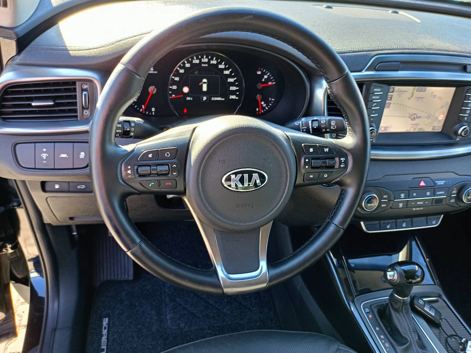 Kia Sorento 2.2 CRDi 4x4 - изображение 10