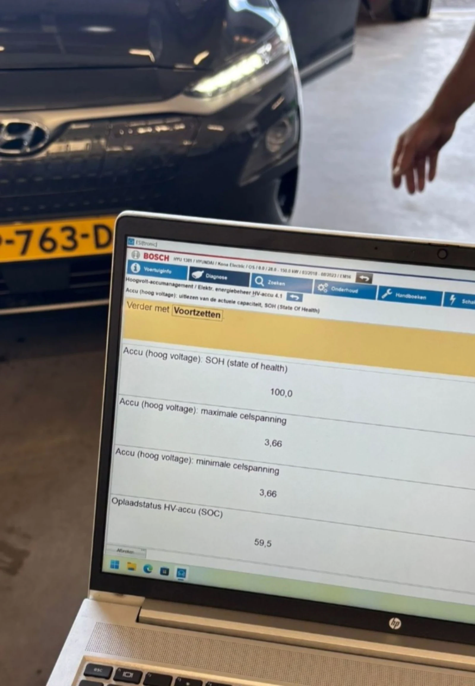 Hyundai Kona 64KWh/Premium/SOH100% | Mobile.bg   17