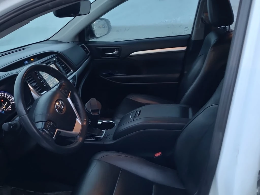 Toyota Highlander * XLE * CARFAX *  - изображение 5