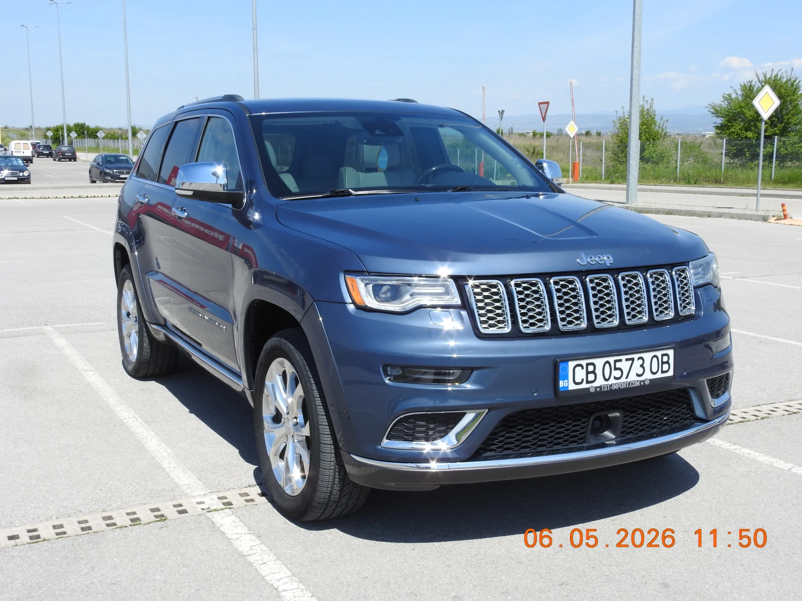 Jeep Grand cherokee Summit, снимка 2 - Автомобили и джипове - 54440409