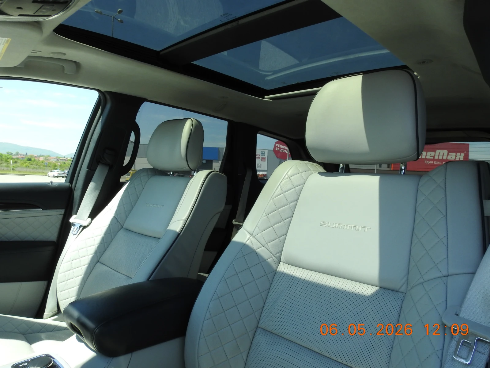 Jeep Grand cherokee Summit, снимка 13 - Автомобили и джипове - 54440409