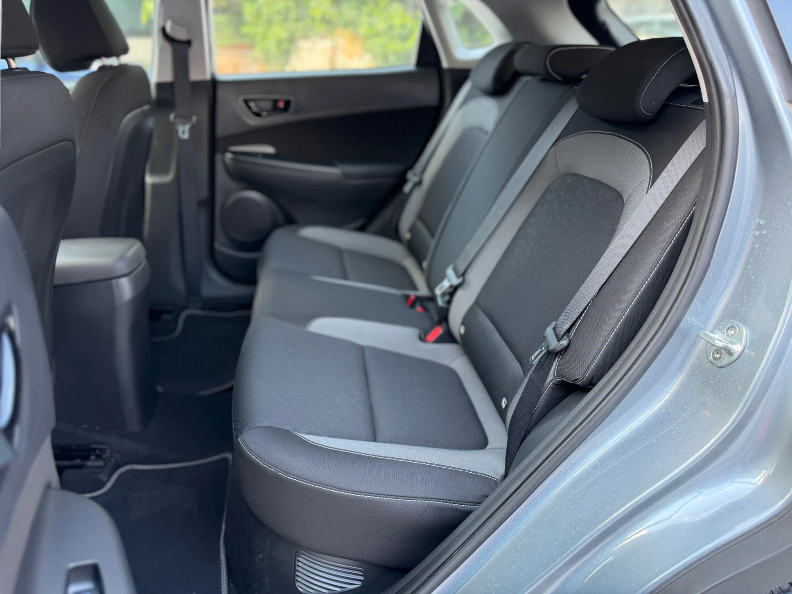 Hyundai Kona 1.6i* HYBRID* FULL HISTORY-133 000 км.* TOP, снимка 12 - Автомобили и джипове - 54823835