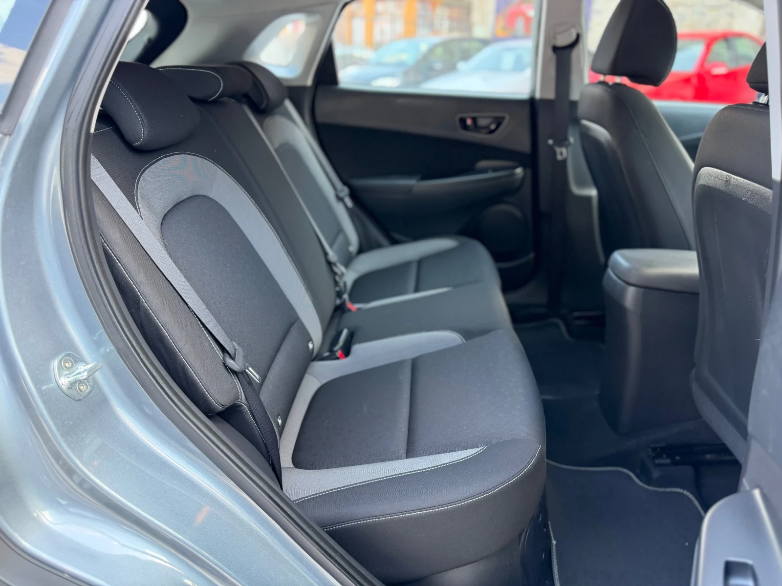 Hyundai Kona 1.6i* HYBRID* FULL HISTORY-133 000 км.* TOP, снимка 14 - Автомобили и джипове - 54823835
