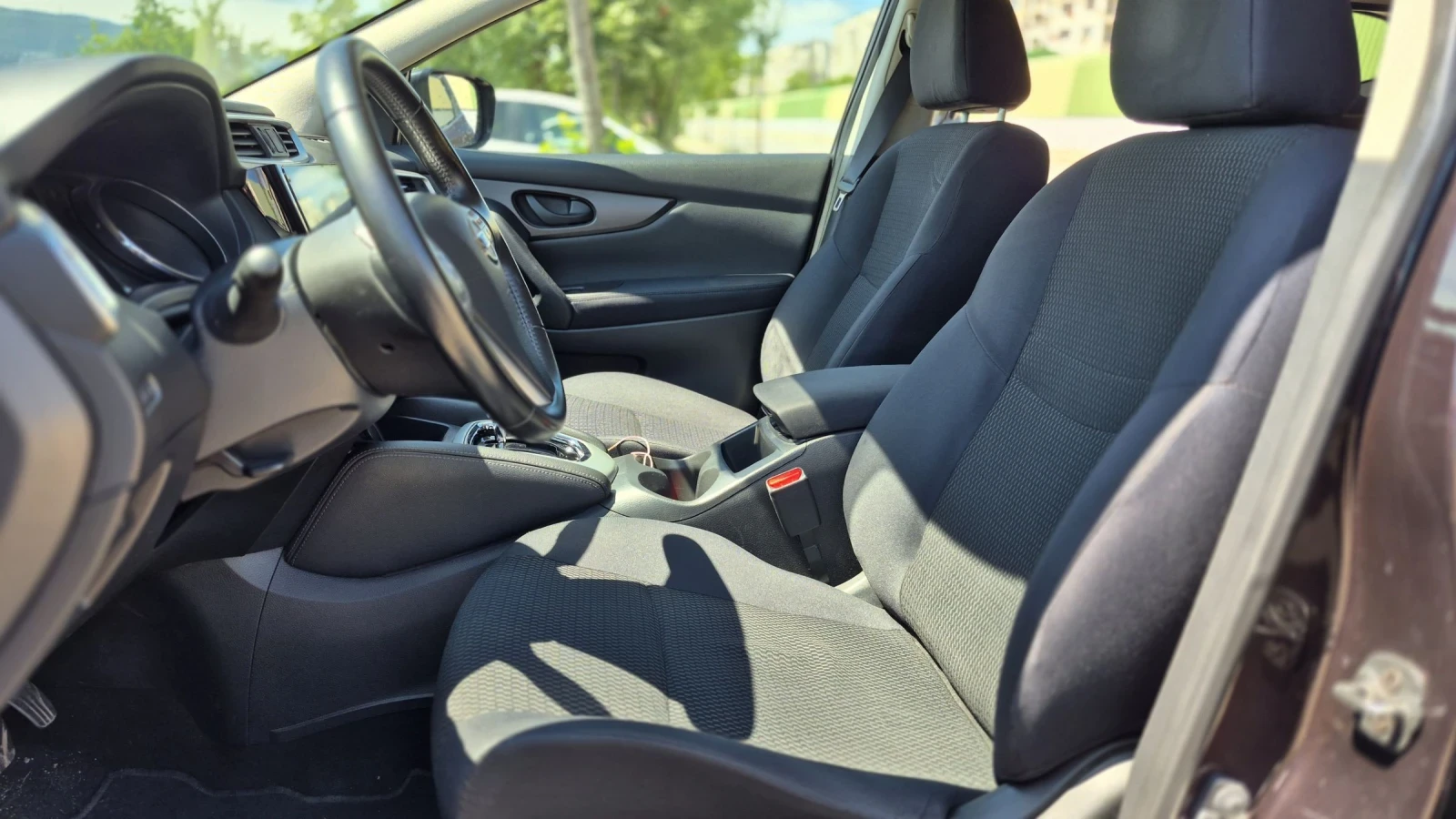 Nissan Qashqai 1.6 TDI * LED * Неразличим от нов * Автоматик, снимка 10 - Автомобили и джипове - 54924876