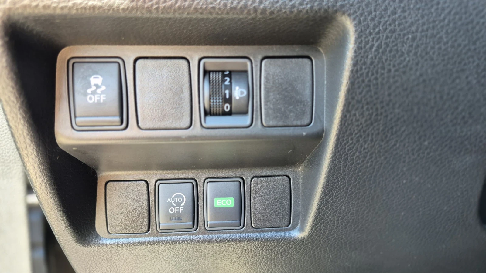 Nissan Qashqai 1.6 TDI * LED * Неразличим от нов * Автоматик, снимка 13 - Автомобили и джипове - 54924876