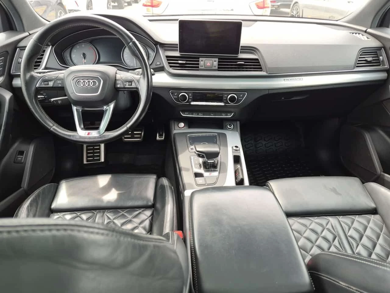 Audi SQ5 * PROGRESSIV * CARFAX * ЦЕНА ДО БГ, снимка 6 - Автомобили и джипове - 55051946
