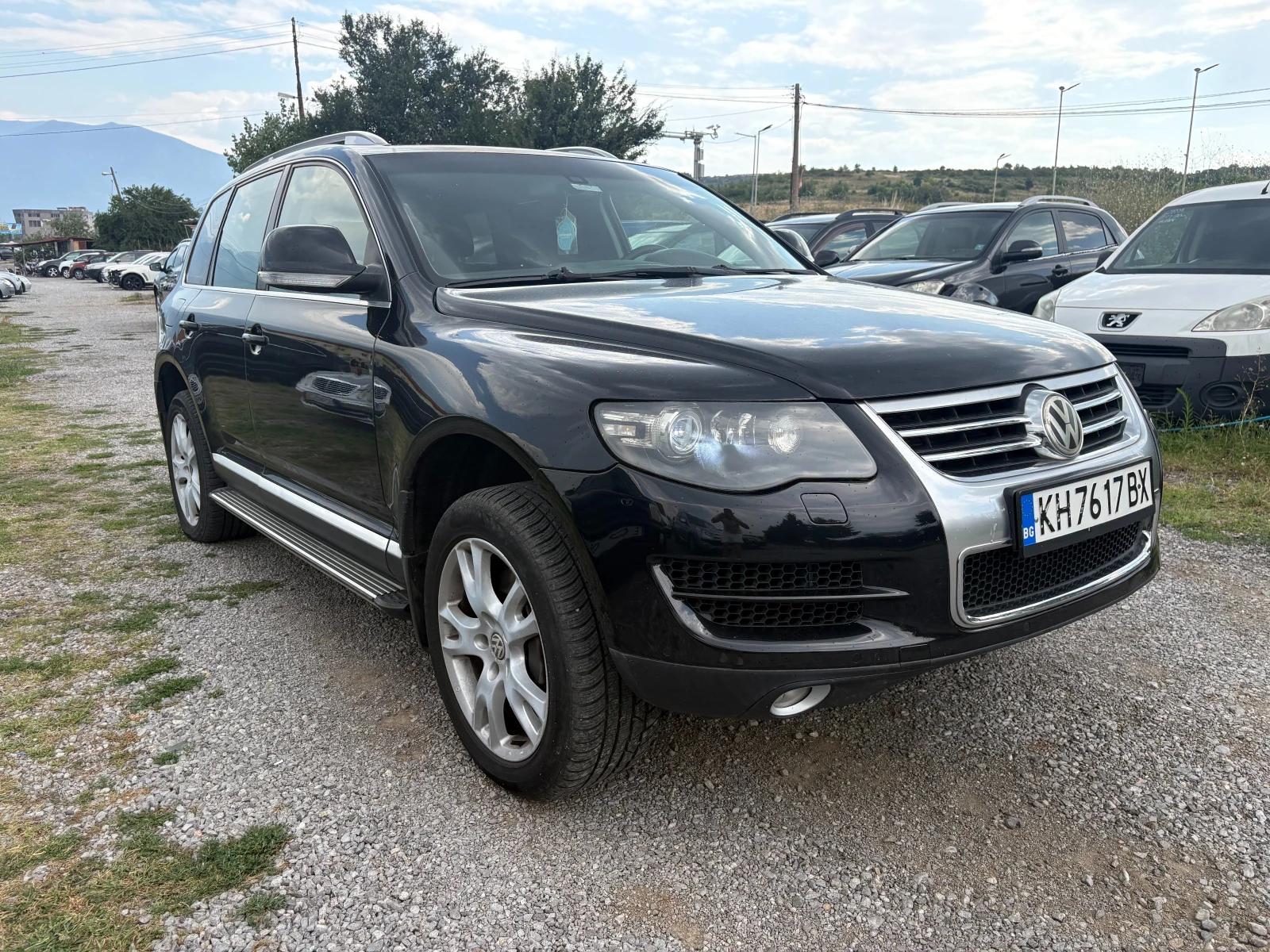 VW Touareg 4.2 FULL Панорама Подгрев, снимка 2 - Автомобили и джипове - 55618947