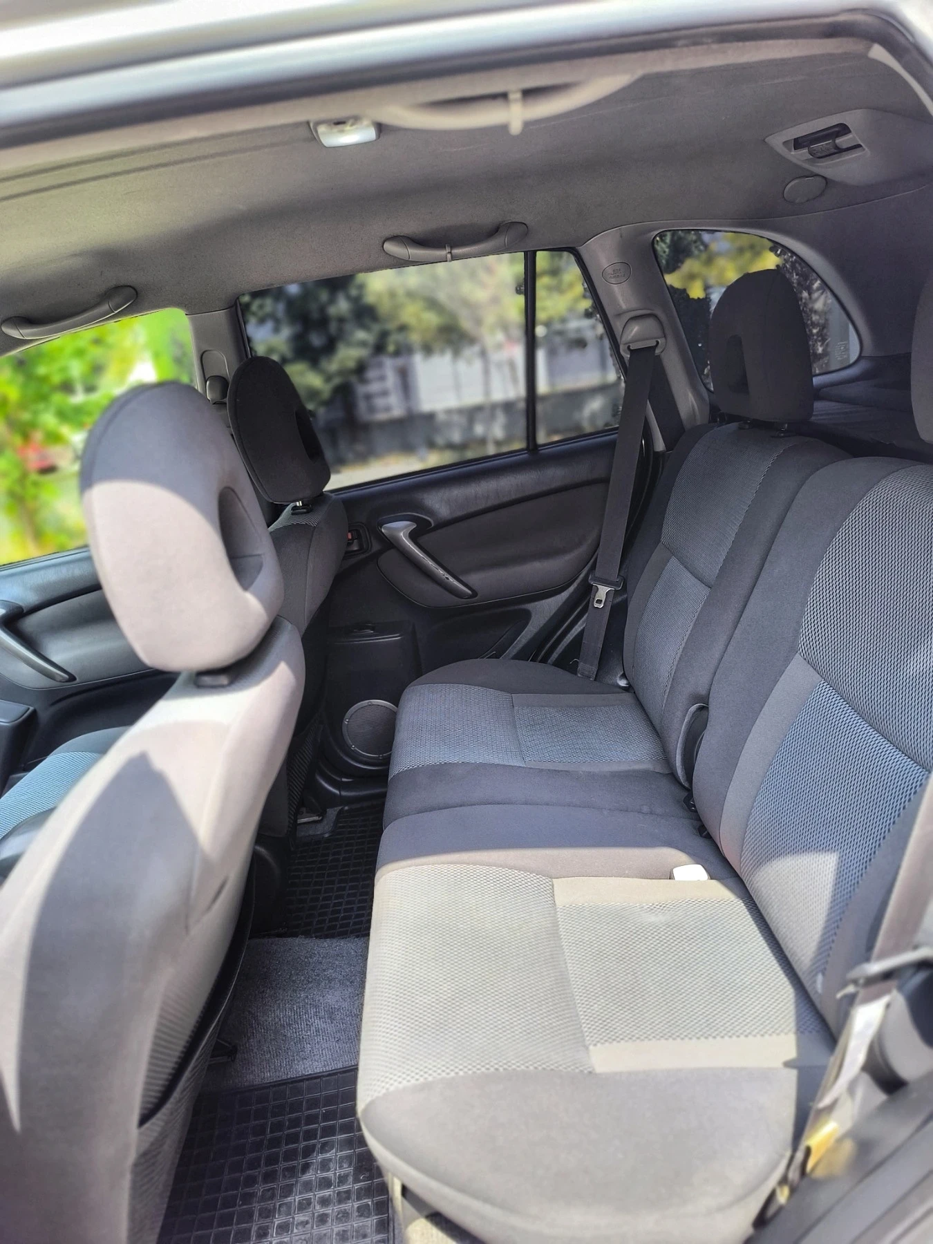 Toyota Rav4 2.0 D-4D , снимка 7 - Автомобили и джипове - 55841369
