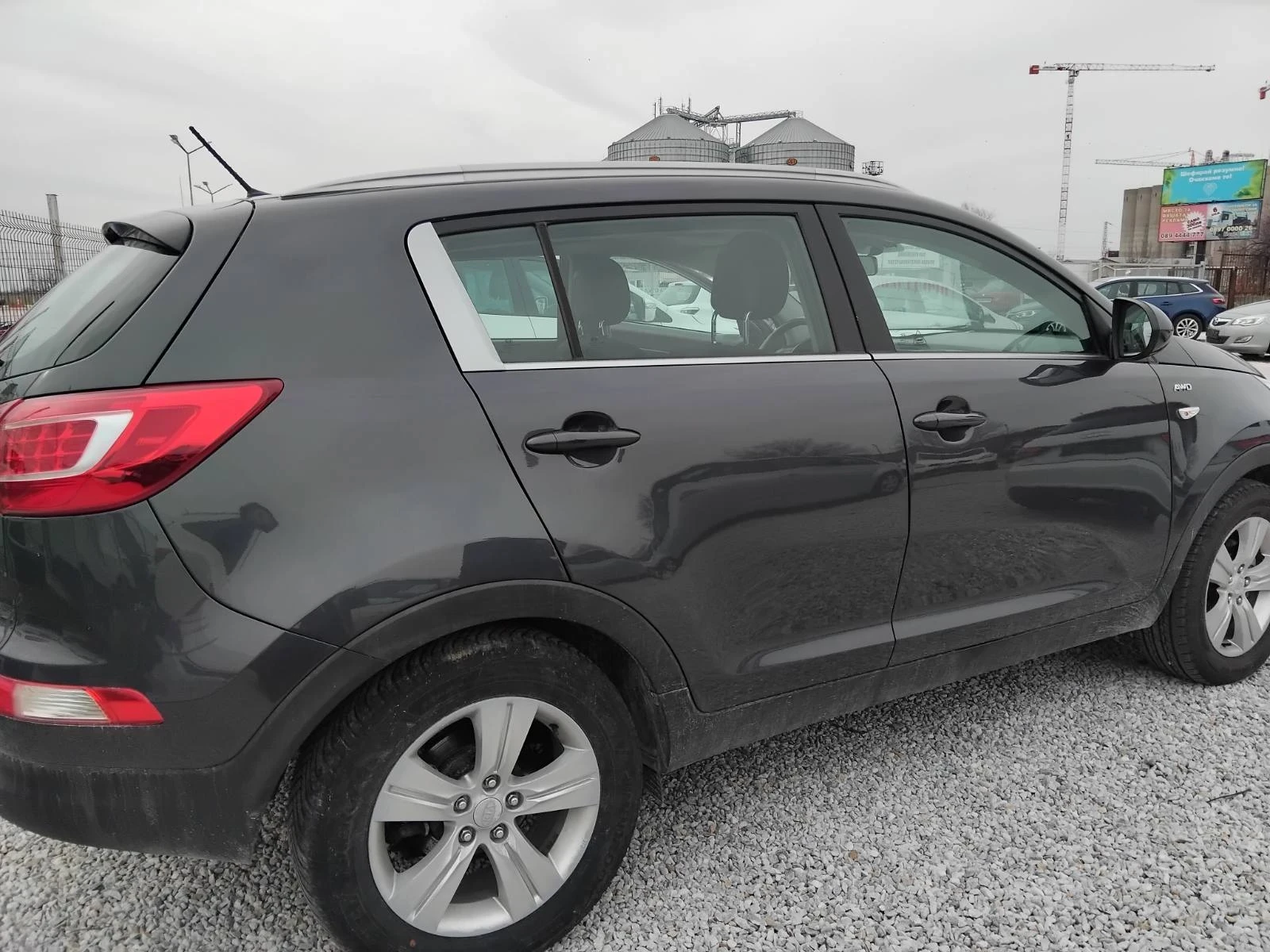 Kia Sportage 2.0 CRD, снимка 5 - Автомобили и джипове - 55977232