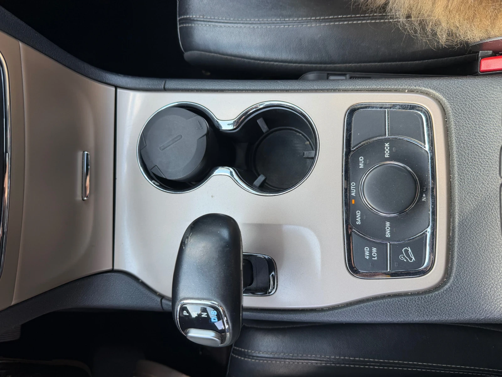 Jeep Grand cherokee Limited, снимка 9 - Автомобили и джипове - 56144091