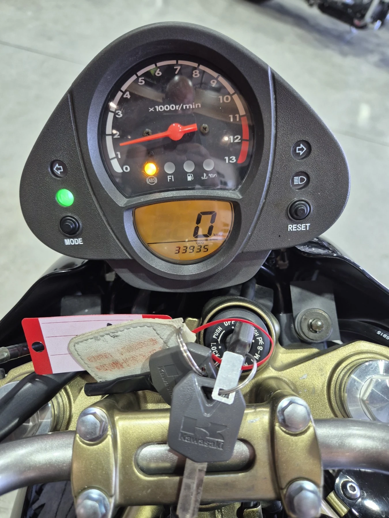 Kawasaki ER -6n ABS!!! A2!!! НОВ ВНОС ОТ ШВЕЙЦАРИЯ!!!, снимка 17 - Мотоциклети и мототехника - 55615528