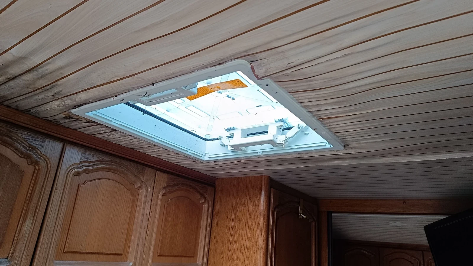  Hobby Classic 560 | Mobile.bg   11