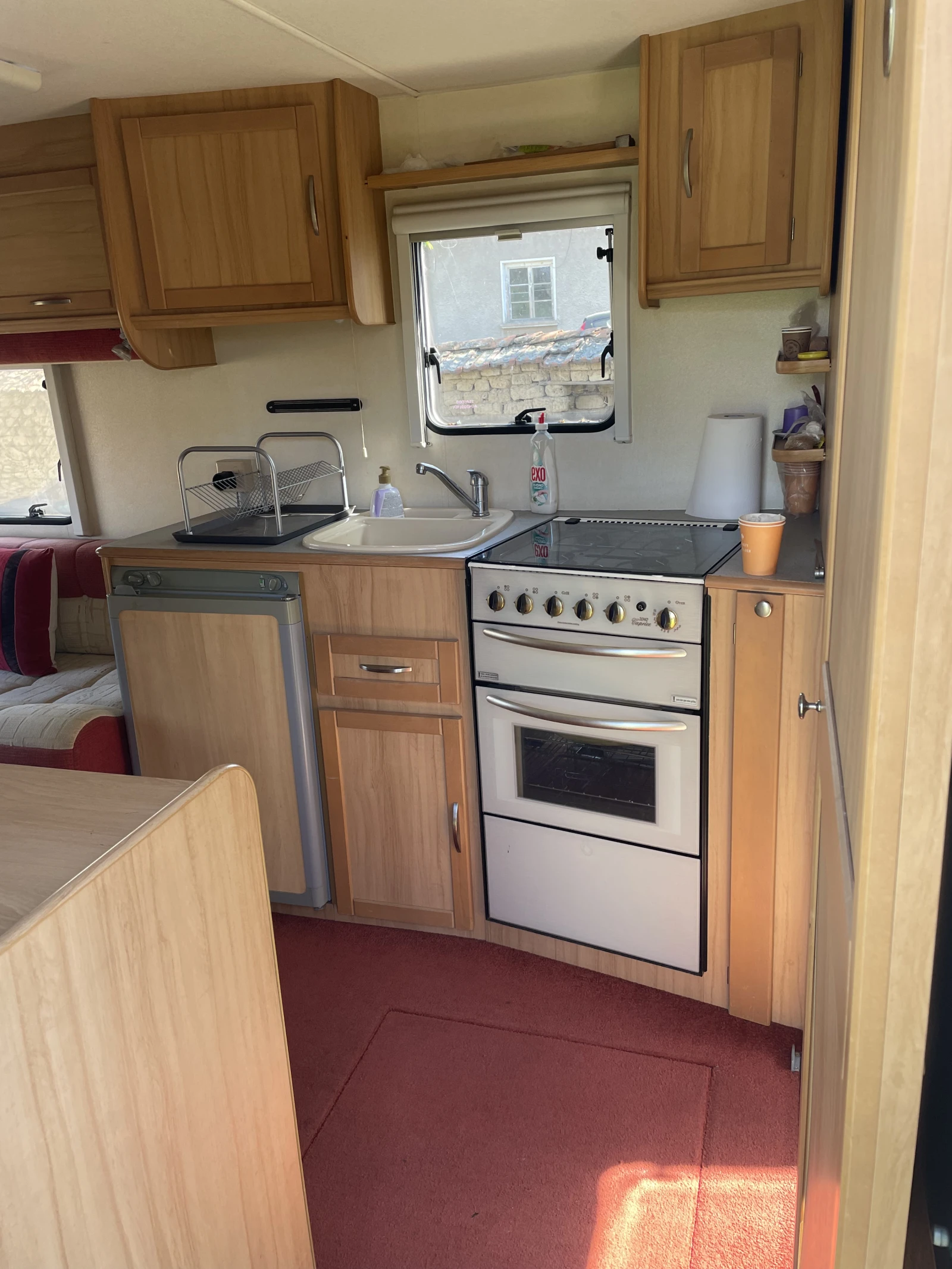 Каравана Avondale Argente 480, снимка 3 - Каравани и кемпери - 55502881