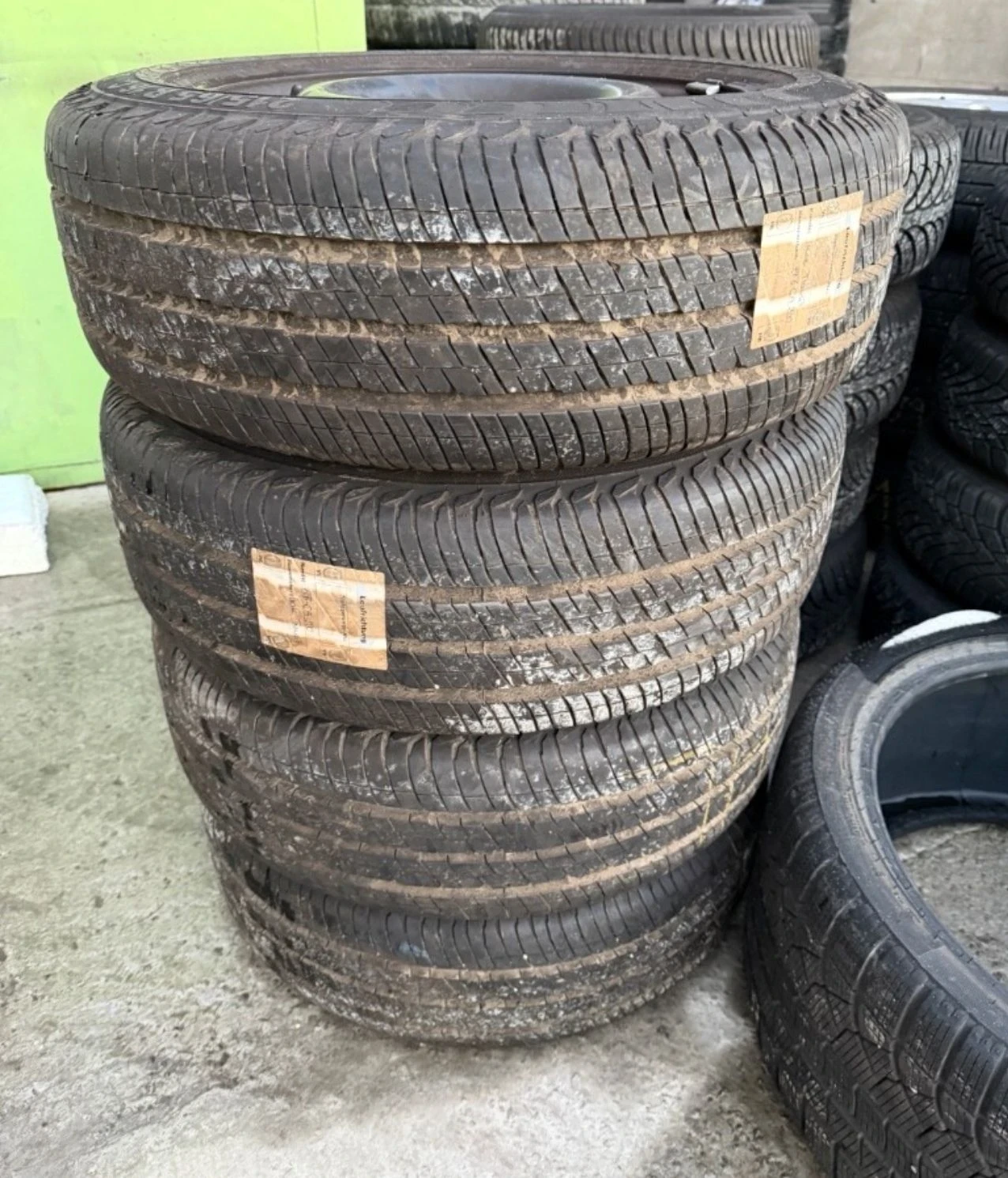 Гуми с джанти Continental 215/65R16, снимка 2 - Гуми и джанти - 55998475