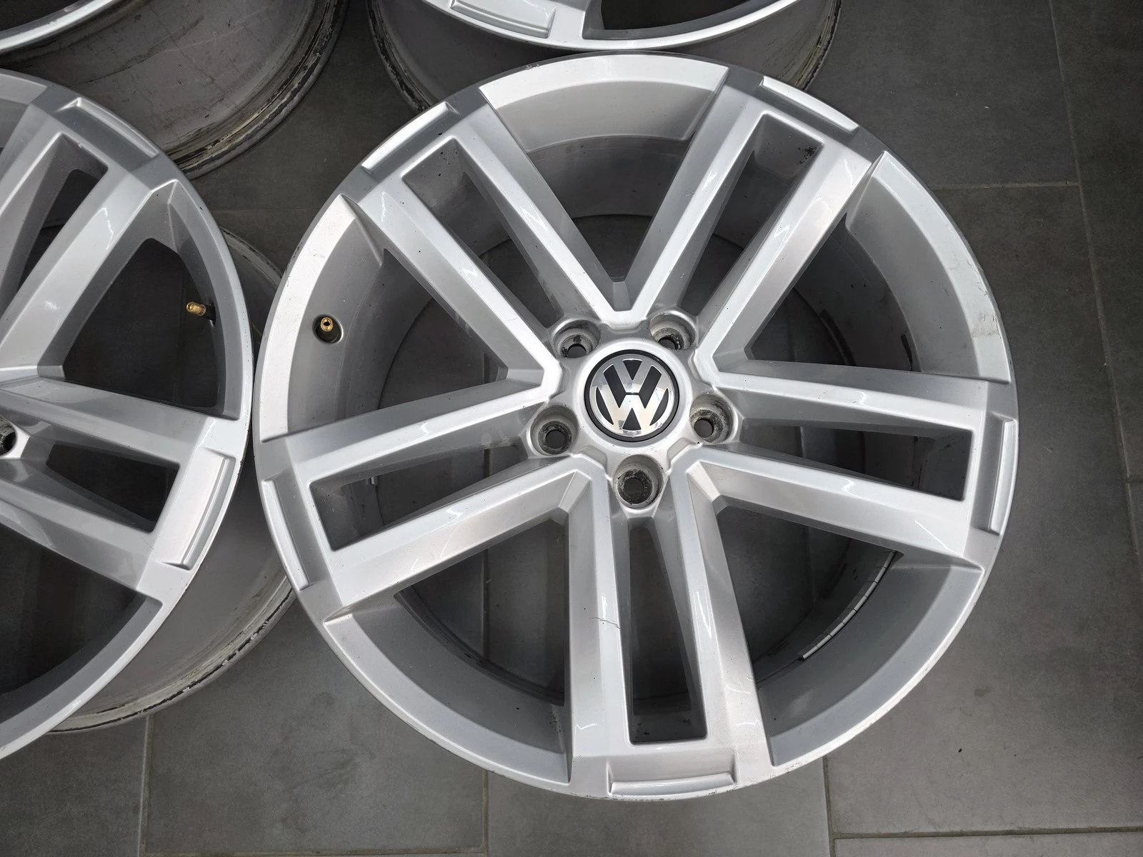 Джанти за VW, снимка 8 - Гуми и джанти - 56716458