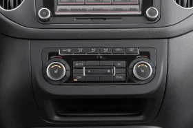 VW Golf Plus 1.6 TDI - 105 кс. - FACELIFT - MULTIMEDIA, снимка 16