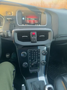 Volvo V40, снимка 6 - Автомобили и джипове - 53698219