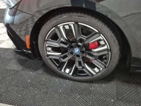 BMW i5 M60 XDRIVE| HUD| 360| AMBIENT| 2 КЛЮЧА| ОБДУХВАНЕ - 49000 € / 95835.67 лв. - 25382635 17