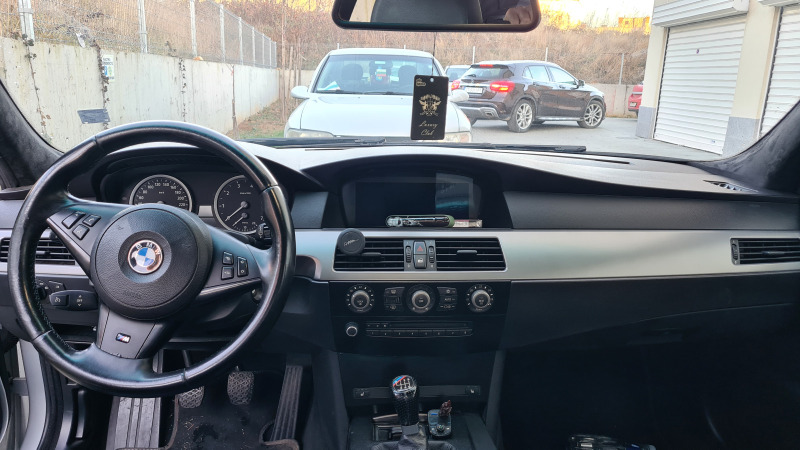 BMW 520, снимка 4 - Автомобили и джипове - 45921645