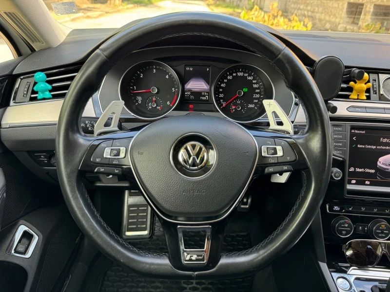 VW Passat 2.0TDi, снимка 12 - Автомобили и джипове - 47564271