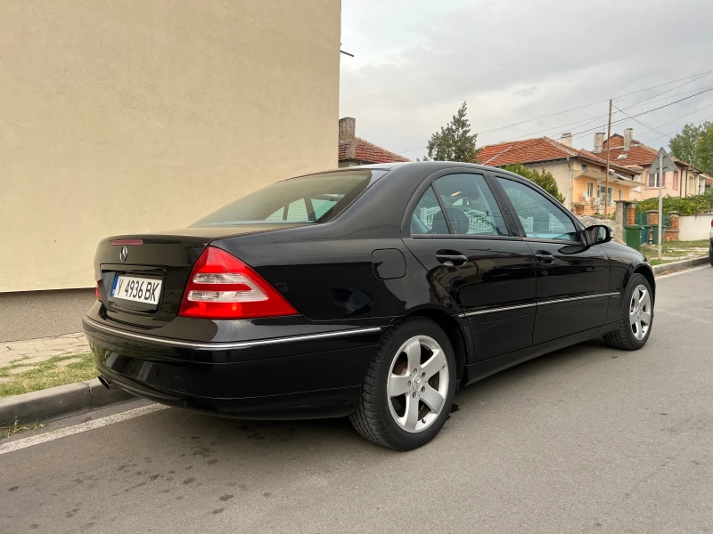 Mercedes-Benz C 200 Компресор, снимка 4 - Автомобили и джипове - 47474298