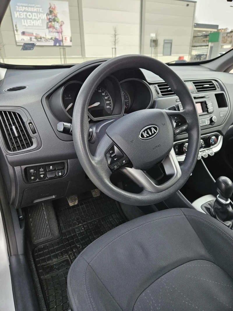 Kia Rio, снимка 9 - Автомобили и джипове - 49256058