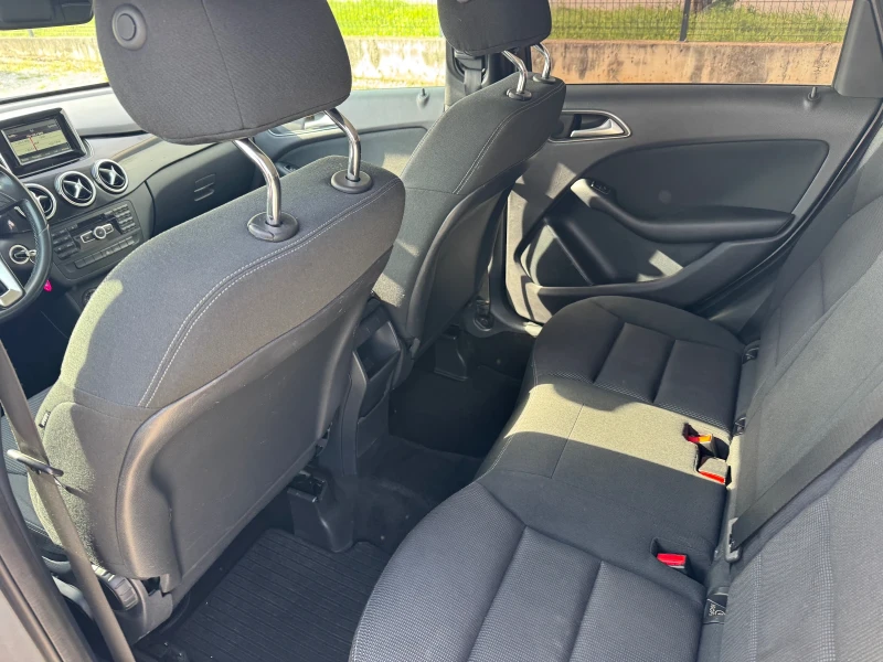 Mercedes-Benz B 180 1.5 Dizel, снимка 13 - Автомобили и джипове - 49794547