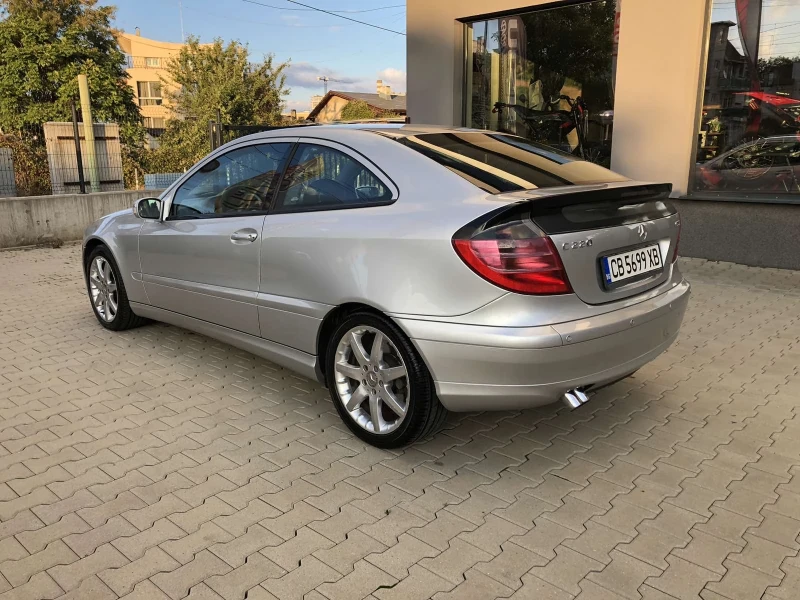 Mercedes-Benz C 220 SportCoupe, снимка 6 - Автомобили и джипове - 52566226