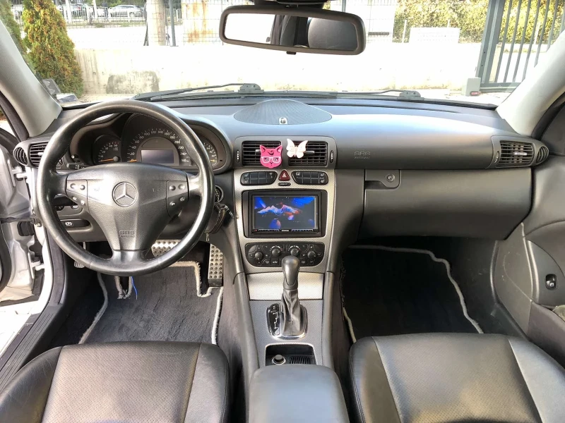 Mercedes-Benz C 220 SportCoupe, снимка 12 - Автомобили и джипове - 52566226