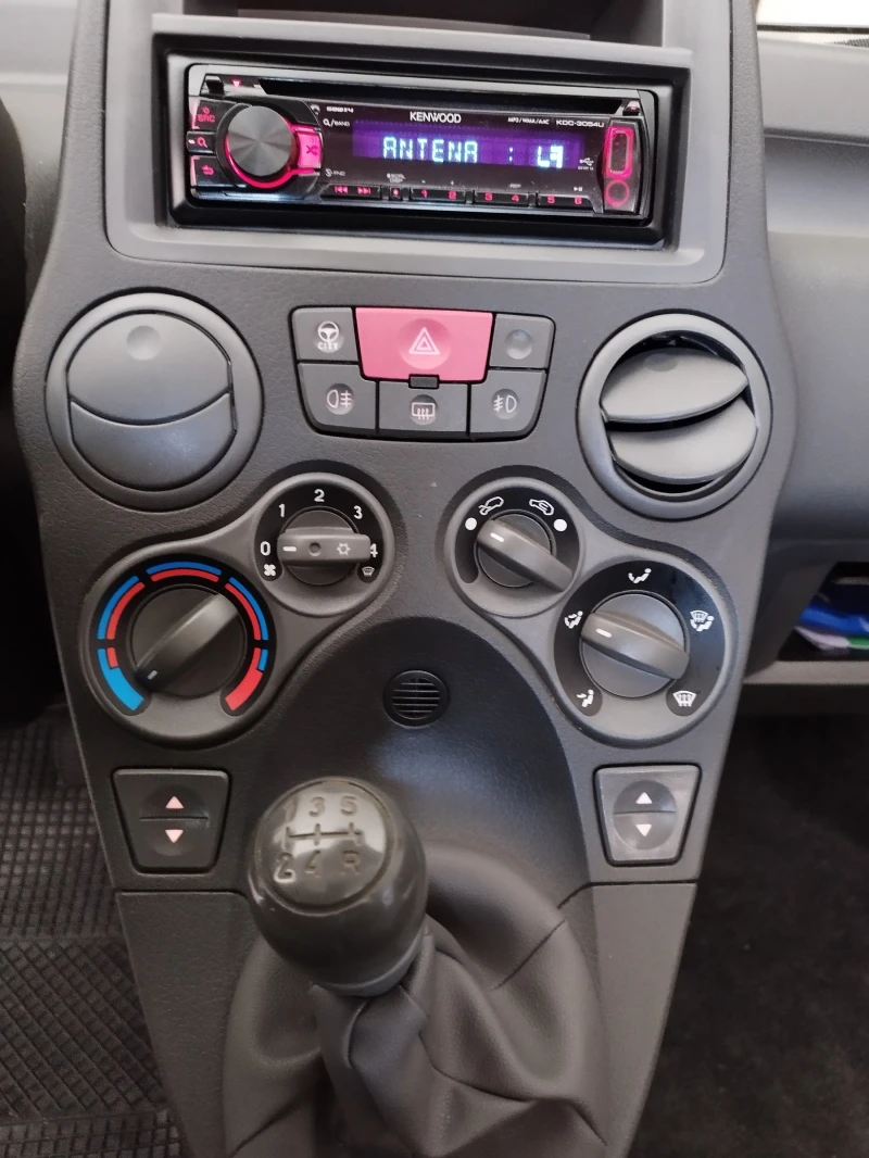 Fiat Panda 1.4 метан /бензин, снимка 5 - Автомобили и джипове - 52120288