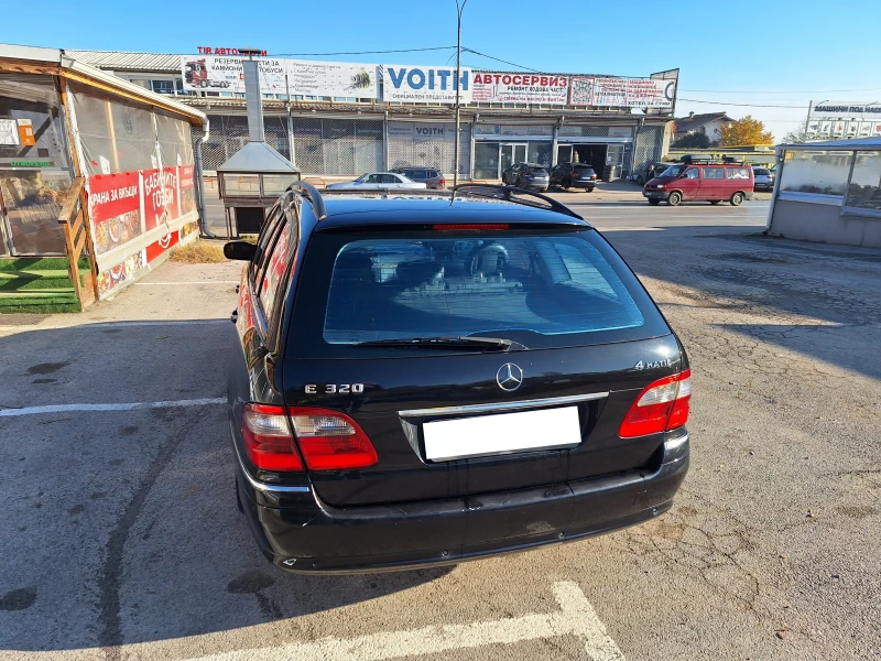 Mercedes-Benz E 320 Avangarde, снимка 4 - Автомобили и джипове - 52426815
