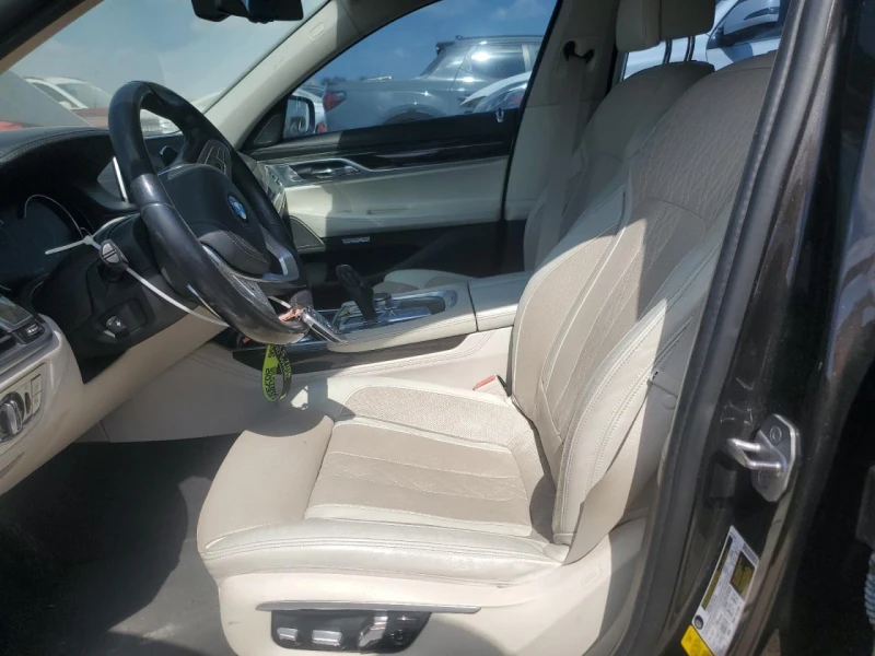 BMW 740 Li* ЩОРИ* ПАНО* ОБДУХВАНЕ* HuD* HARMAN, снимка 7 - Автомобили и джипове - 53046049