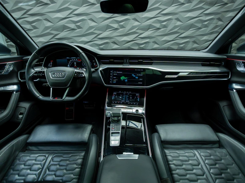 Audi Rs6 Avant Quattro S-line* Matrix* B&O* 360* Обдухв* Pa, снимка 5 - Автомобили и джипове - 53120784