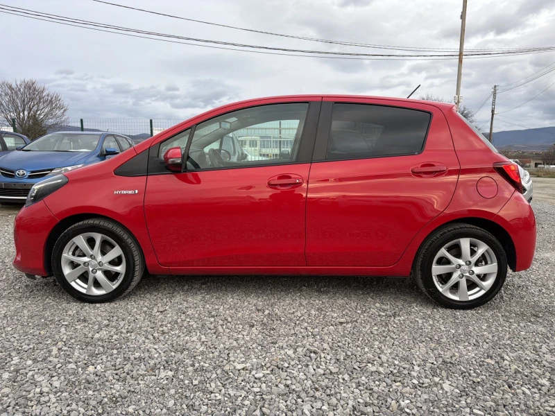 Toyota Yaris 1.5 Hybrid E6B FULL, снимка 2 - Автомобили и джипове - 53123354
